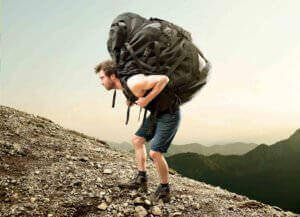 Schwerer Rucksack
